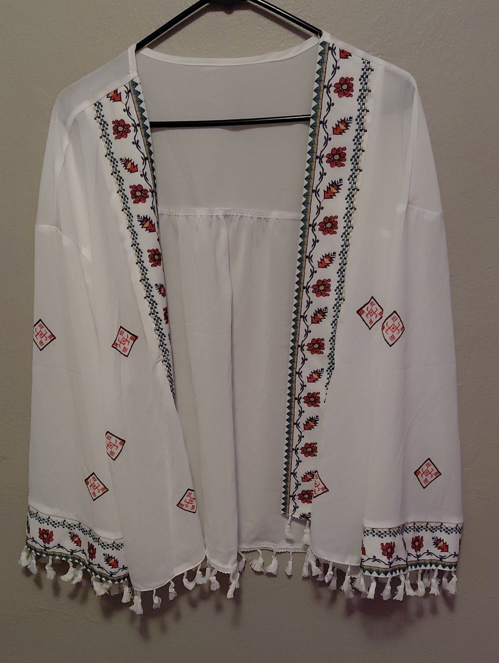Source Unknown White Kimono Jacket with Red Floral Embroidery